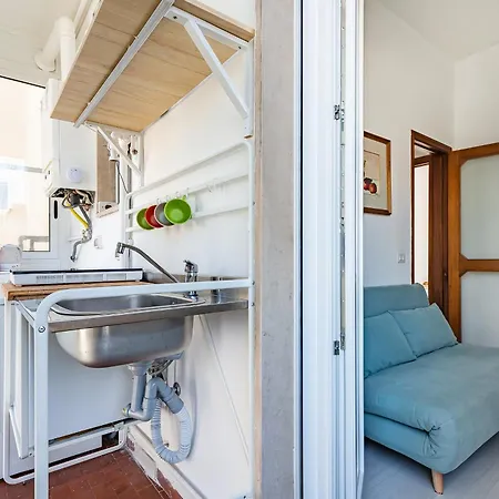 15 Min From Old Town & Train Station Wifi 5 Star 아파트