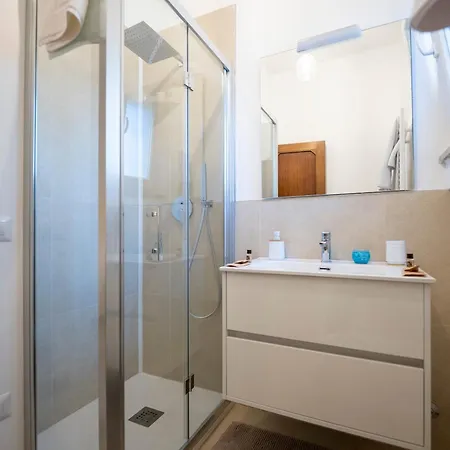 Lägenhet 15 Min From Old Town & Train Station Wifi 5 Star Bari