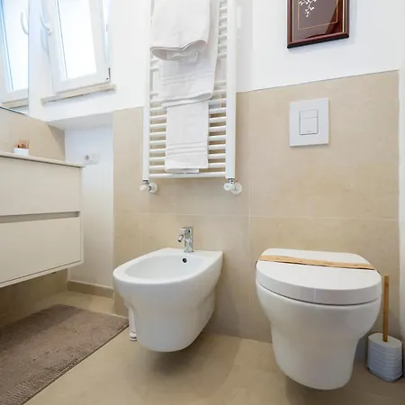 Lägenhet 15 Min From Old Town & Train Station Wifi 5 Star Bari