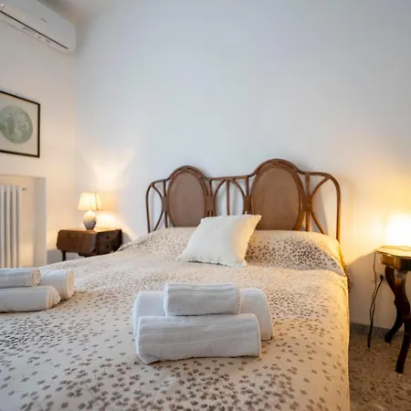 15 Min From Old Town & Train Station Wifi 5 Star
