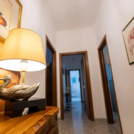 15 Min From Old Town & Train Station Wifi 5 Star * 巴里