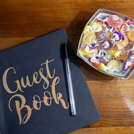 15 Min From Old Town & Train Station Wifi 5 Star 公寓 巴里