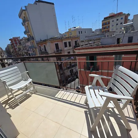 15 Min From Old Town & Train Station Wifi 5 Star