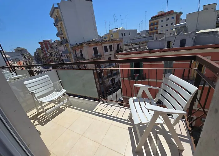 15 Min From Old Town & Train Station Wifi 5 Star