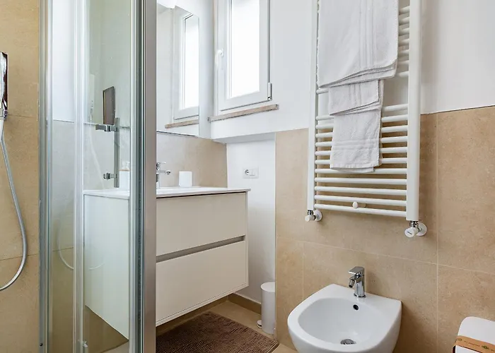 15 Min From Old Town & Train Station Wifi 5 Star Apartamento *